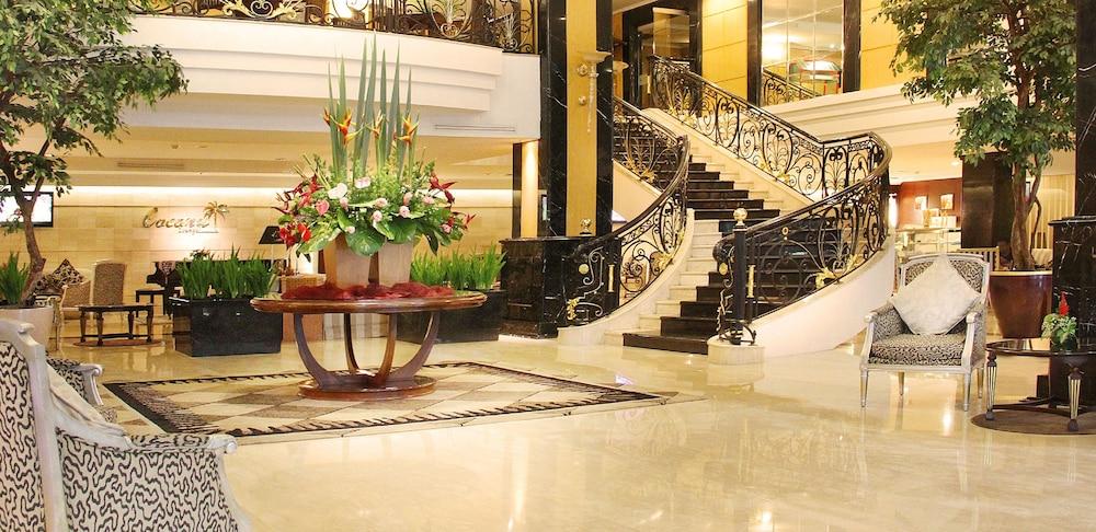 Aston Tropicana Hotel Bandung Exterior photo