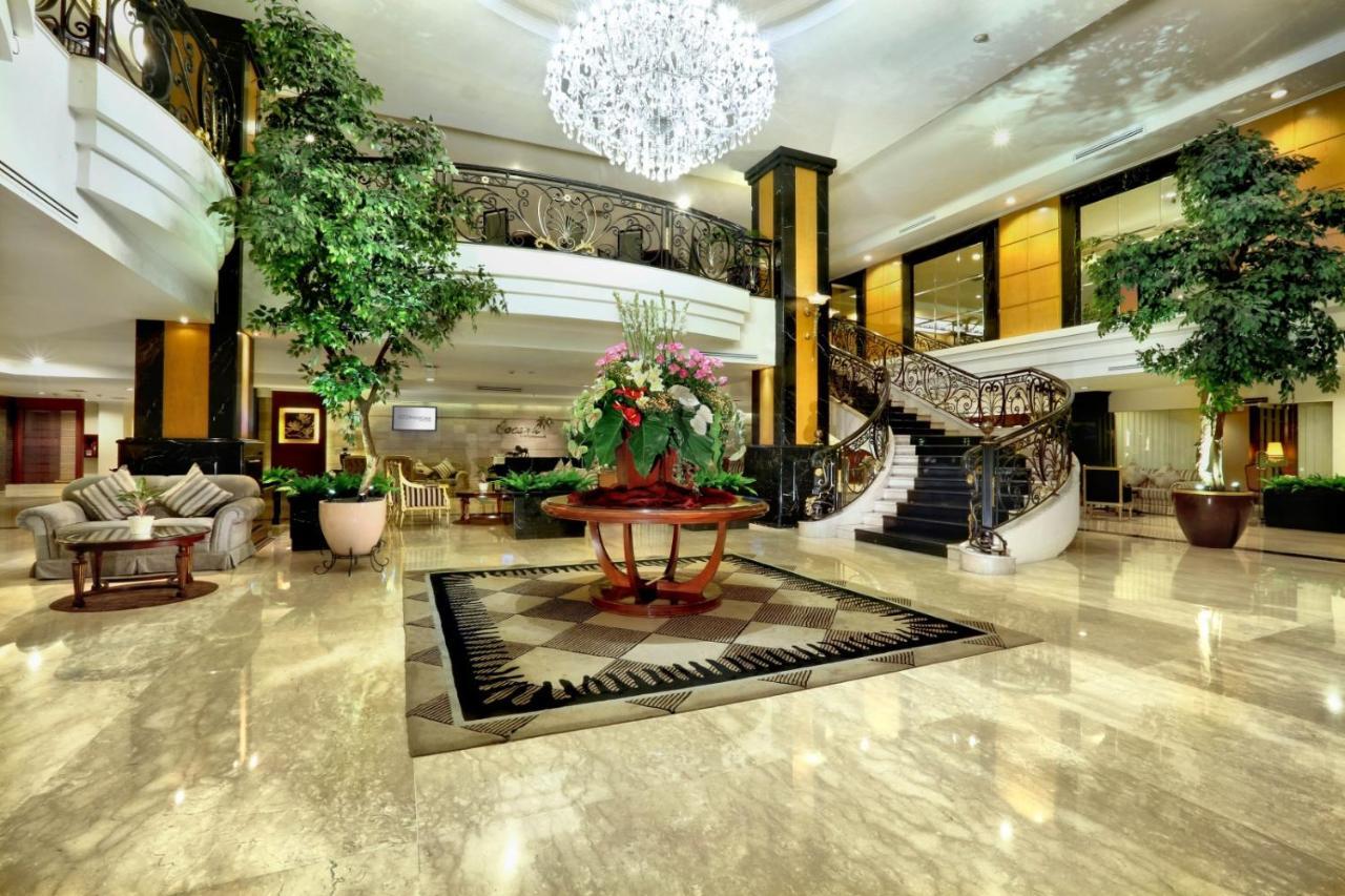 Aston Tropicana Hotel Bandung Exterior photo